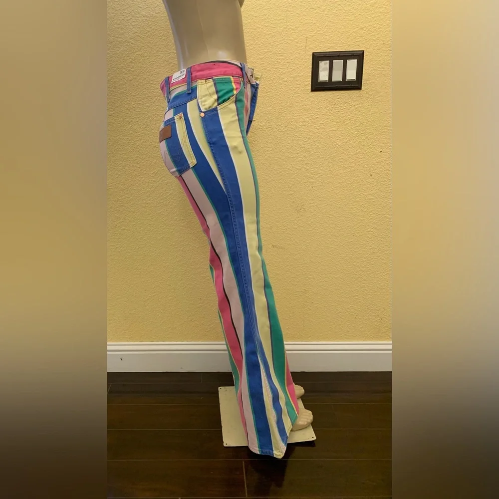 NWOT Free People x Wrangler Size 25x32 Wanderer 622 Rainbow Pop High Rise Jeans - Picture 5 of 16